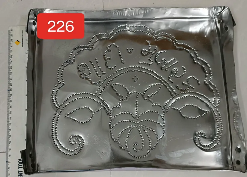 226