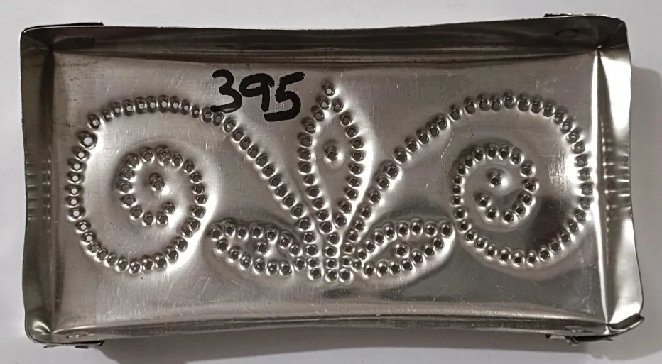 395